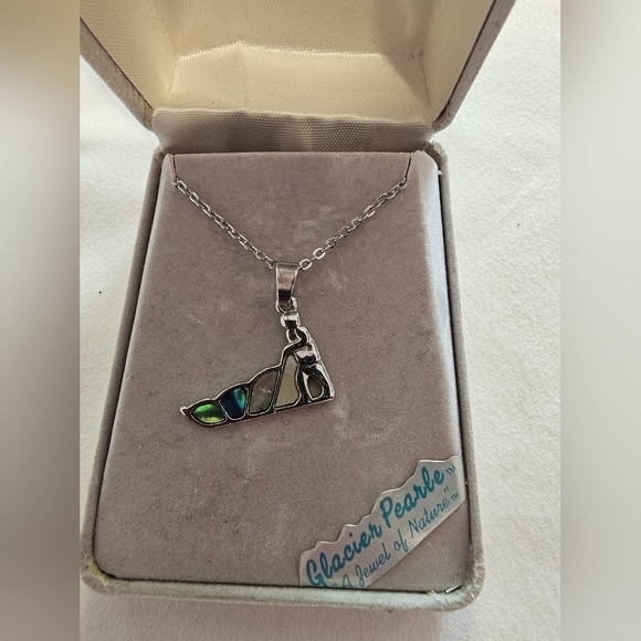 Storrs Necklace - Picture 2 of 3